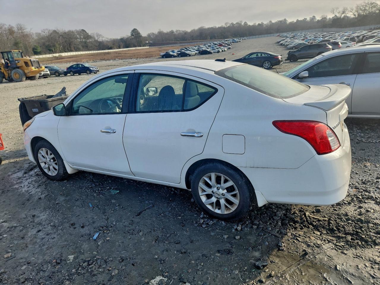 Nissan Versa S Image 4
