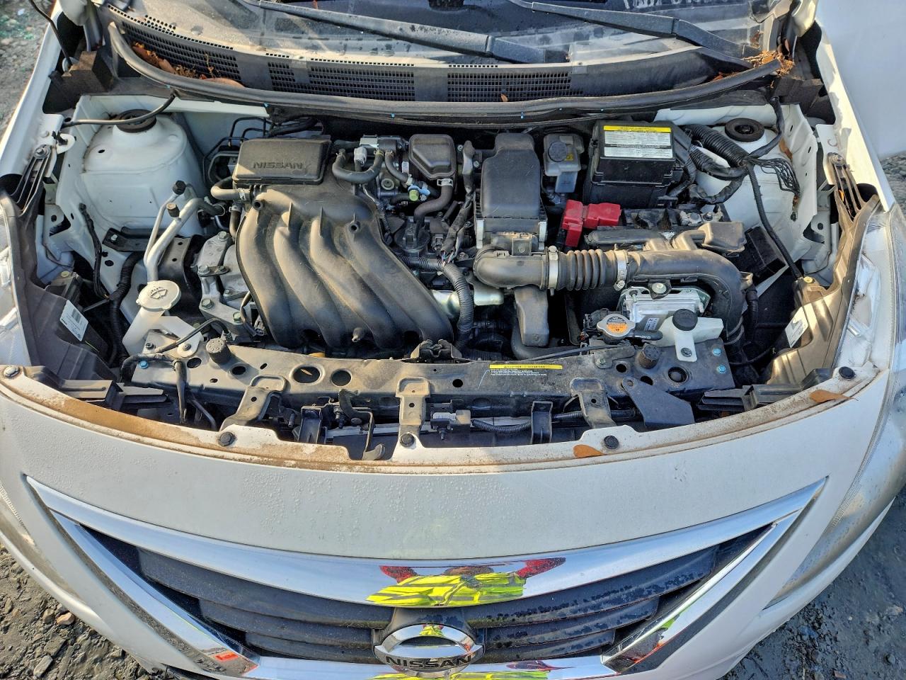 Nissan Versa S Image 12