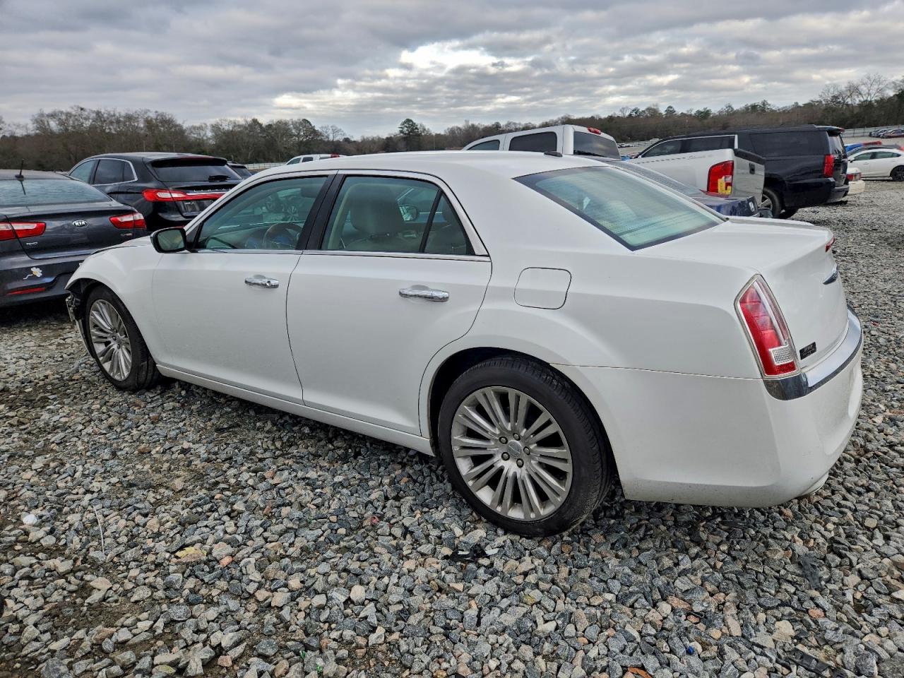 Chrysler 300 Image 7