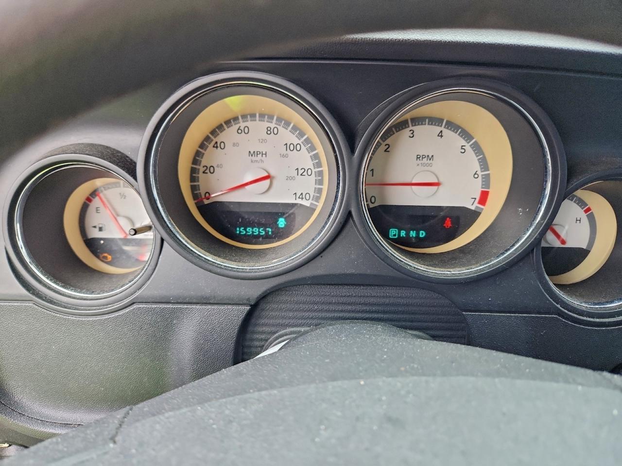 Dodge Challenger Se Image 4