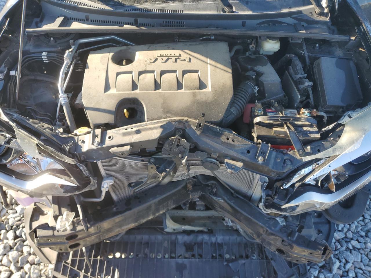 Toyota Corolla L Image 13