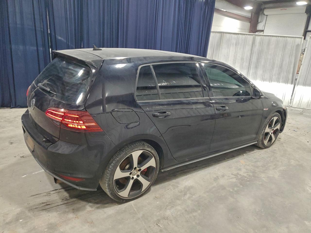 Volkswagen GTI S/se Image 2