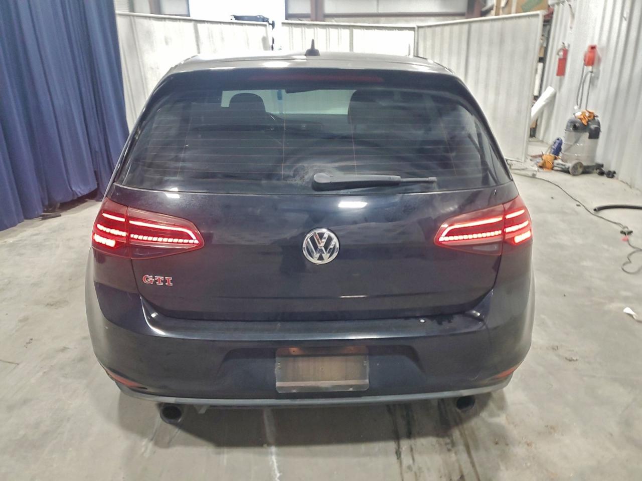 Volkswagen GTI S/se Image 6