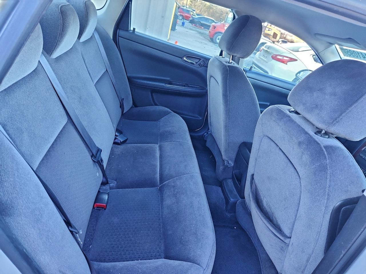 Chevrolet Impala 1lt Image 11