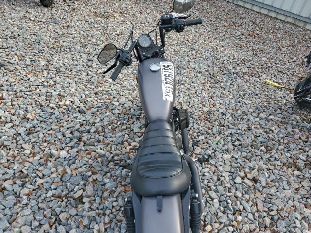 Harley-Davidson Xl Iron 883 Image 6