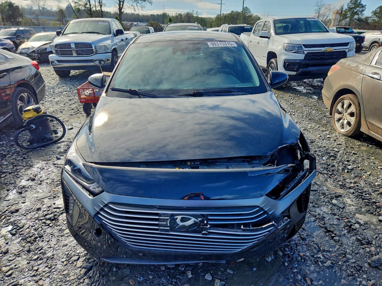 Hyundai Ioniq Sel Image 6